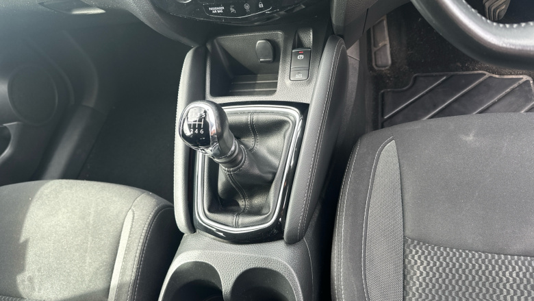 Nissan Qashqai 1.3 DiG-T Acenta Premium 5dr Petrol Hatchback